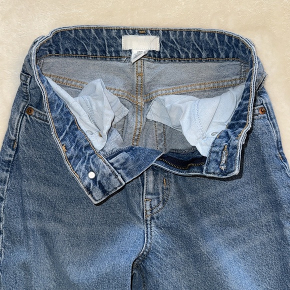 H&M High Rise Mom Jean - Picture 4 of 8